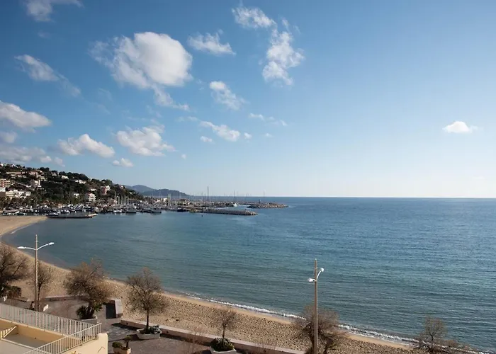 + Cabine, 4 Pers. Avec Clim Et Parking, - Fr-1-803-49 *